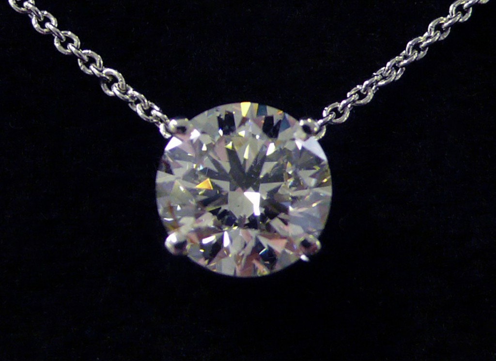 Pendentif diamant (Vendu)