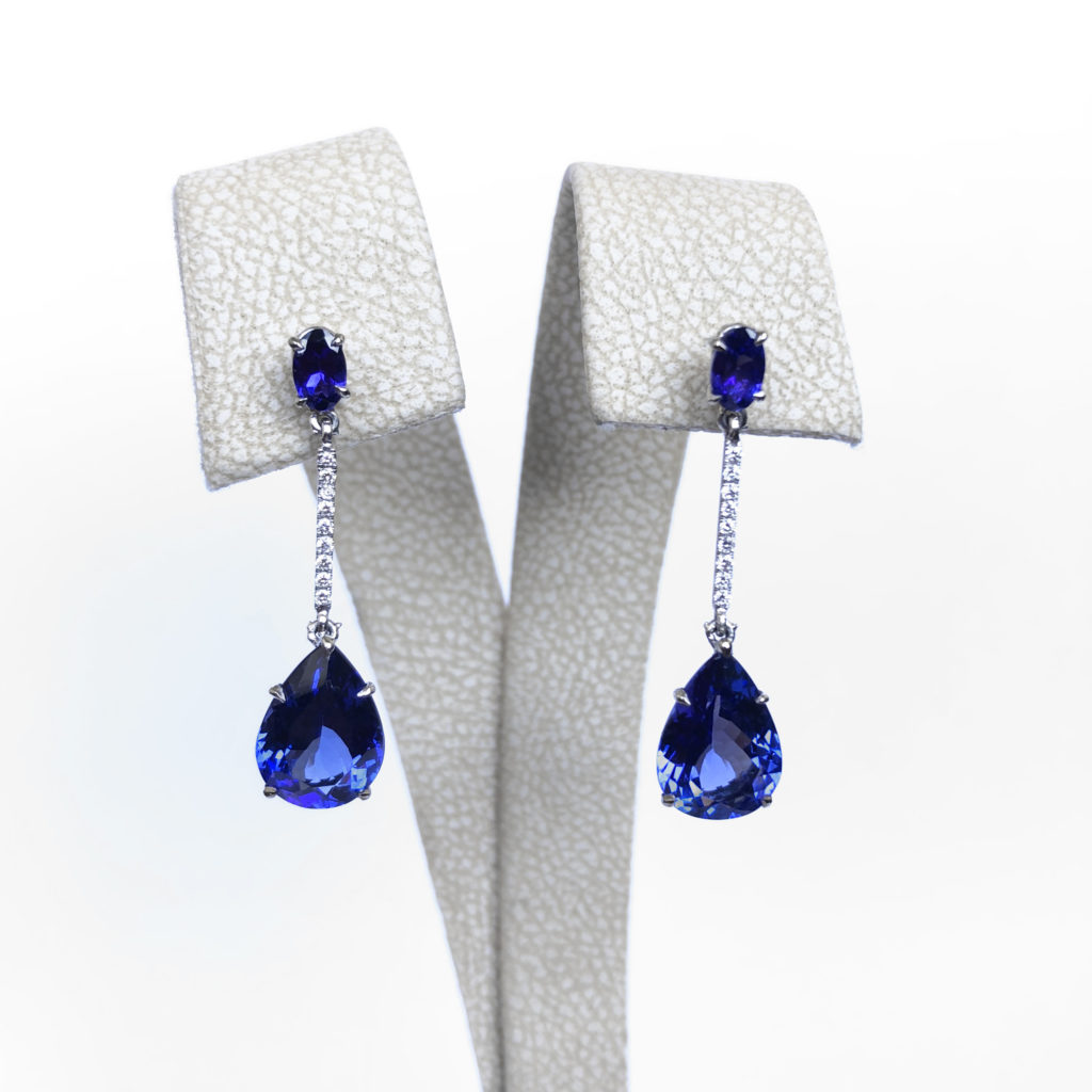 Boucles d&rsquo;oreille Tanzanite et diamant (Vendu)