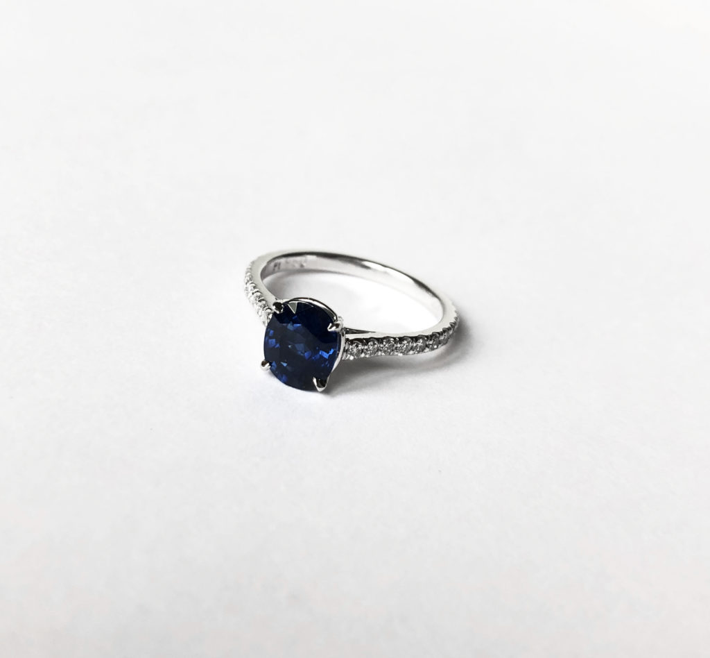 Bague saphir et diamant (Vendu)