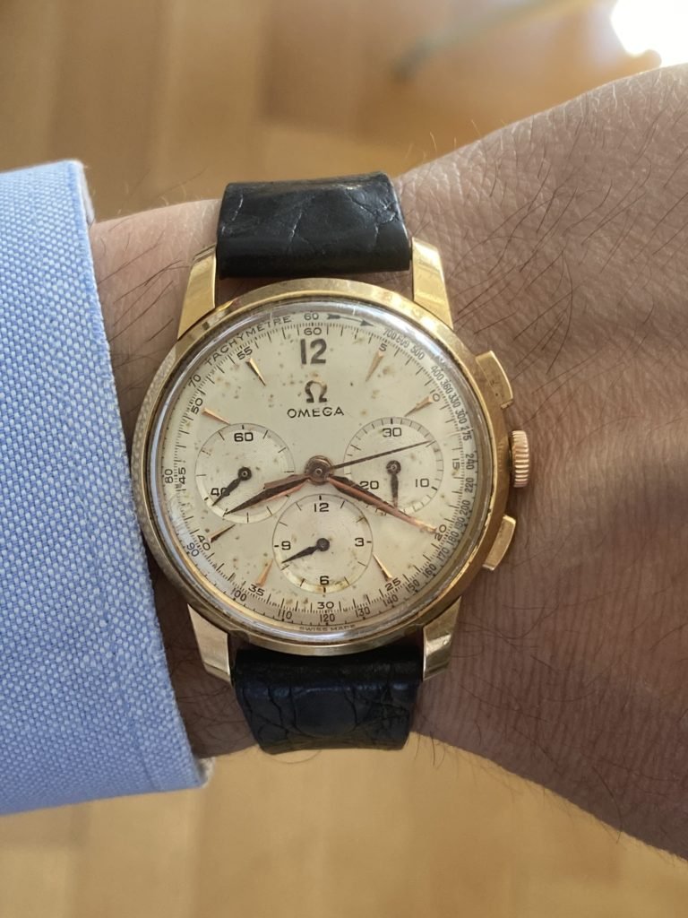 Montre « Vintage Chronographe » en or, Omega (Vendu)